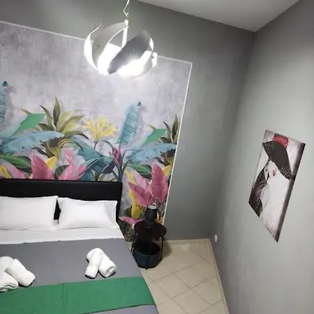 Pignasecca Apartment *